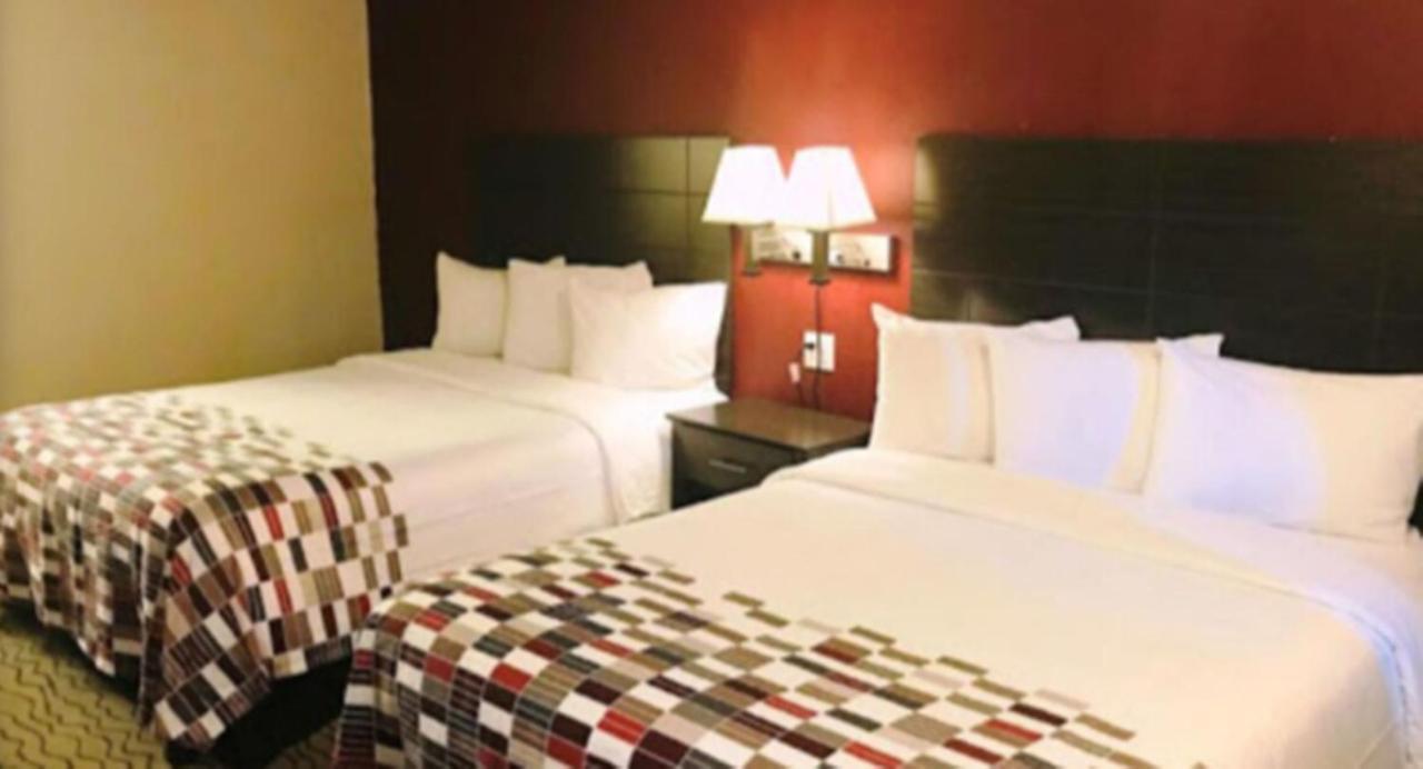American Inn คอร์สิคานา ภายนอก รูปภาพ