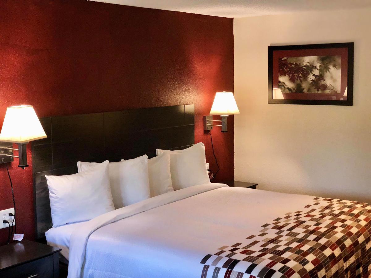 American Inn คอร์สิคานา ภายนอก รูปภาพ